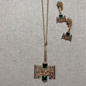 Vintage | “Brutalist” Gold Tone Costume Jewelry